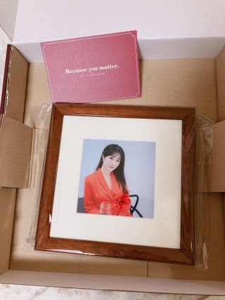니은기억 휴대폰 속 인생샷을 담는 인생샷 액자 이태리 수입산 원목 프레임 — 5점을 준 리뷰어가 2021년 6월 올린 사용 사진