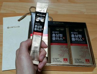 서울약사신협_투데이홍삼정플러스스틱_10g x 30포 — 5점을 준 리뷰어가 2021년 2월 올린 사용 사진
