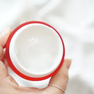 레드투래드 센서티브 슈퍼 크림 50ml — 5점을 준 리뷰어가 2021년 10월 올린 사용 사진