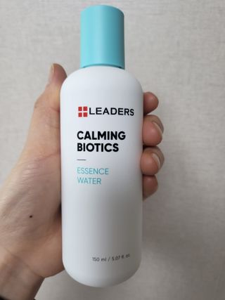 리더스코스메틱 리더스 카밍 바이오틱스 에센스 워터 — 5점을 준 리뷰어가 2022년 5월 올린 사용 사진