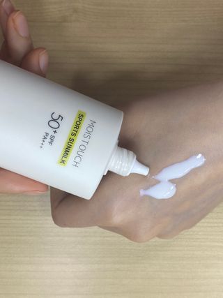 아이레시피 모이스트터치 스포츠 선밀크 50ml (SPF50+ PA+++) — 5점을 준 리뷰어가 2023년 2월 올린 사용 사진