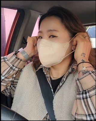애니가드 셋업마스크 4컬러 각 10매입 [크리미베이지, 캐시미어로즈, 초콜렛브라운, 미드나잇네이비] — 5점을 준 리뷰어가 2022년 2월 올린 사용 사진