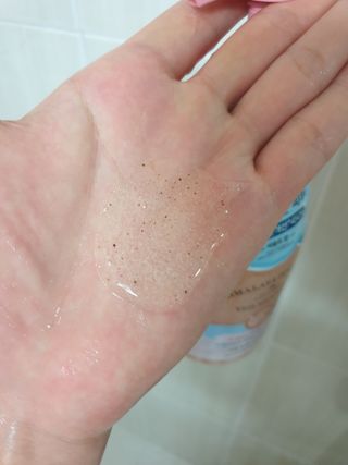 벨먼 내추럴스파 수분광채 스크럽 바디워시 600ml 5종 — 5점을 준 리뷰어가 2022년 5월 올린 사용 사진