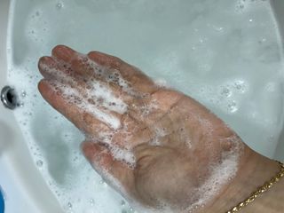 프리마인 더이상 뻣뻣하고 효과없는 탈모샴푸는 NO. 근본부터 케어하는 셀베이스 그린티샴푸(500ml) — 5점을 준 리뷰어가 2023년 3월 올린 사용 사진