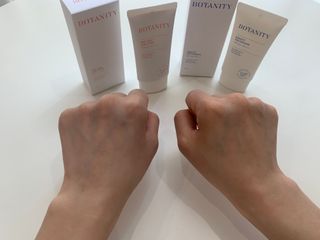 보타니티 촉촉수분자차 아쿠아핏 선 에센스 50ml + 보송톤업자차 징크 선 로션 50ml SPF50+ PA++++ (4/25) — 5점을 준 리뷰어가 2022년 5월 올린 사용 사진