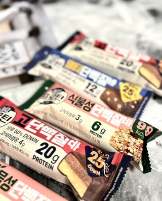 이지프로틴바 3종x각 2ea (고단백질바, 멀티단백질바, 식물성단백질바) — 5점을 준 리뷰어가 2024년 2월 올린 사용 사진