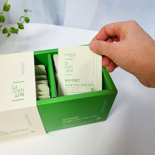 12월 15일 출시, 건강기능식품 브랜드 본리브 나 다운 시작 제품 3종 — 5점을 준 리뷰어가 2021년 2월 올린 사용 사진