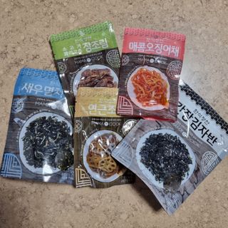 하나마이 [마마쿡] 전 청와대 천상현 셰프의 밑반찬  5종세트(소고기 장조림+연근조림+진미채+간장김자반+새우김자반) — 5점을 준 리뷰어가 2023년 4월 올린 사용 사진