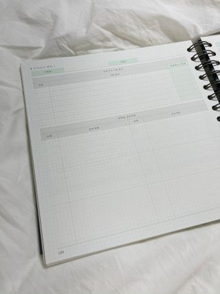 리훈 여러분의 오늘을 채워나갈 수 있도록 도와줄 오늘공부 1년용 스터디플래너 — 4.5점을 준 리뷰어가 2021년 4월 올린 사용 사진