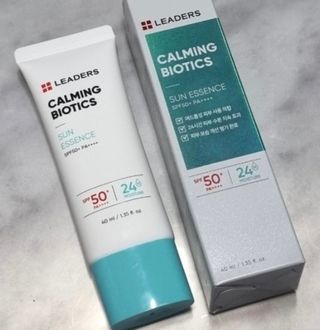 리더스코스메틱 리더스 카밍 바이오틱스 선 에센스 SPF 50+ PA++++ — 5점을 준 리뷰어가 2022년 8월 올린 사용 사진