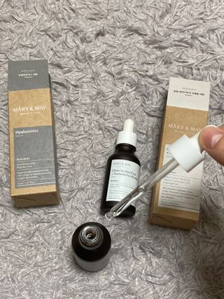 마리엔메이 히알루로닉스 세럼 + 청귤 흰목이버섯 추출물 세럼 — 4.5점을 준 리뷰어가 2021년 8월 올린 사용 사진
