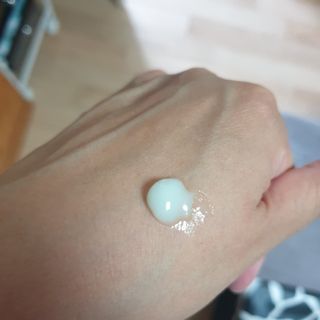 랑벨 랑바이오 블랙 시카 크림 50ml(블랙비 프로폴리스, 시카 4종, 판테놀 10 함유) — 5점을 준 리뷰어가 2022년 6월 올린 사용 사진