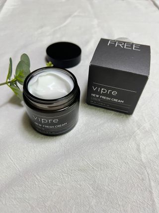 비프리코스메틱 뉴 프레쉬 크림 80ml — 4.5점을 준 리뷰어가 2023년 3월 올린 사용 사진