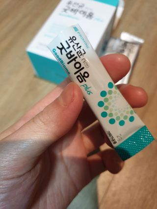 프리마인 유산균 국가지정연구소 선정, 살아있는 생유산균 200억 마리의 힘. 유산균n굿바이옴플러스 — 5점을 준 리뷰어가 2021년 10월 올린 사용 사진