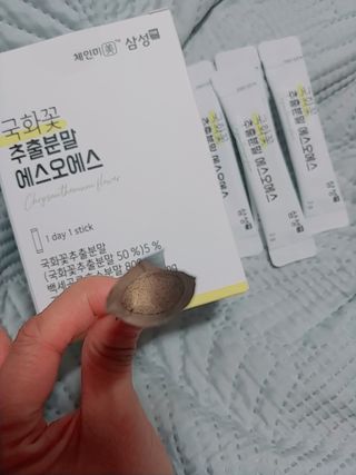 체인미 국화꽃 추출분말 에스오에스 곡류효소 과일채소 17종 혼합 분말 스틱 — 5점을 준 리뷰어가 2021년 12월 올린 사용 사진