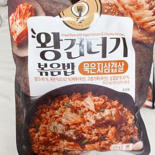 한성기업 무볼레 왕건더기 볶음밥 묵은지삼겹살 — 5점을 준 리뷰어가 2021년 10월 올린 사용 사진