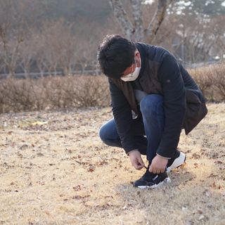 풋테크 지압신발 풋테크 건강 지압 운동화 FT20 — 4점을 준 리뷰어가 2021년 2월 올린 사용 사진