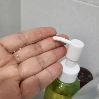 스킨큐어 산다화 순한 클렌징 동백 오일 200ml — 5점을 준 리뷰어가 2023년 3월 올린 사용 사진