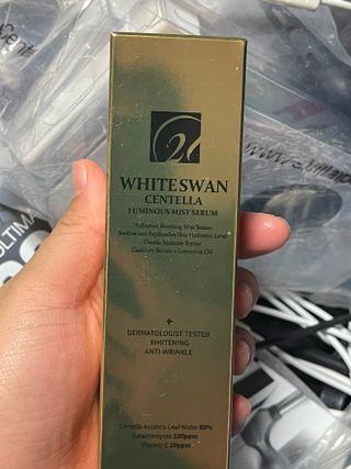 오투에니원 화이트스완 센텔라 루미너스 미스트 세럼 100ml — 4점을 준 리뷰어가 2023년 1월 올린 사용 사진