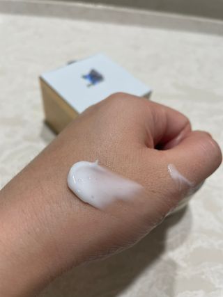 피부미 골드베릴 미라클페어 세레이징 퍼밍 크림 50ml — 4.5점을 준 리뷰어가 2021년 9월 올린 사용 사진