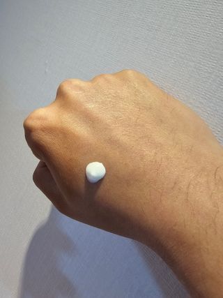 프리마인 선크림만 바꿨을 뿐인데 매일 물 2L챙겨먹고 기초케어 완벽하게 한 물빛피부 완성,셀라브UV프로텍터 — 5점을 준 리뷰어가 2023년 7월 올린 사용 사진