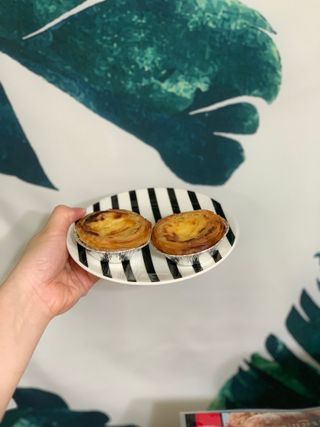 디앙뜨 포르투갈 에그타르트 오리지널 맛+패션후르츠+초콜릿타르트 맛 중 택1 — 2.5점을 준 리뷰어가 2021년 8월 올린 사용 사진