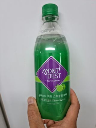 몽베스트 Montbest with Sparkling water Lime20병 — 5점을 준 리뷰어가 2021년 10월 올린 사용 사진