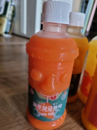 탐라원 제주의 맛, 몬딱주스 4종세트 - 한라봉몬딱주스, 천혜향몬딱주스, 청귤에이드, 당근몬딱주스 — 5점을 준 리뷰어가 2021년 8월 올린 사용 사진