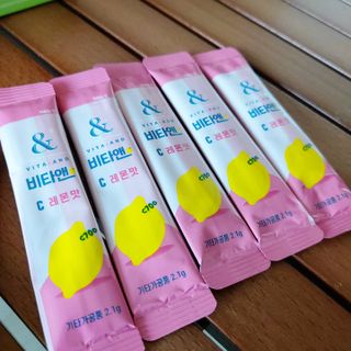 비타앤C 레몬맛, 망고맛 — 5점을 준 리뷰어가 2021년 5월 올린 사용 사진