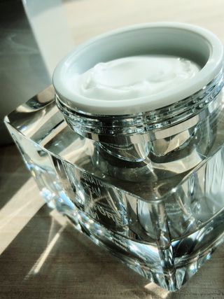 아이디플라코스메틱 아이디 페이스핏  시그니처 크림 50ml — 5점을 준 리뷰어가 2021년 10월 올린 사용 사진