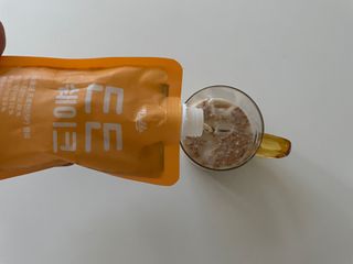 [덜다] 든든 식물성 단백질 쉐이크 40g X 7입 (곡물/딸기) — 5점을 준 리뷰어가 2023년 8월 올린 사용 사진