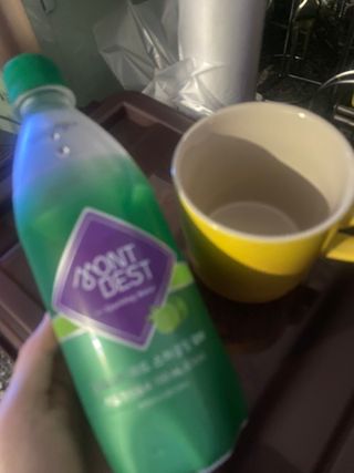 몽베스트 Montbest with Sparkling water Lime20병 — 4.5점을 준 리뷰어가 2021년 10월 올린 사용 사진