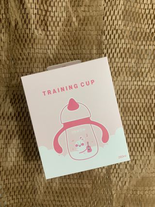 유비맘 트라이탄 코니빨대컵_컬러 랜덤 발송 — 4점을 준 리뷰어가 2021년 4월 올린 사용 사진
