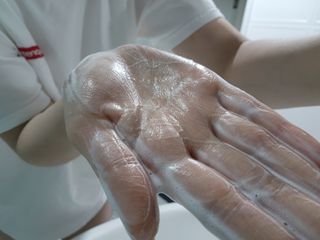 닥터에프파이브 젤리스크럽 소프트 클렌징폼 120ml — 5점을 준 리뷰어가 2022년 5월 올린 사용 사진