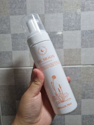 MF프리 [닥터문] 유산균 락토케어 질경초 여성청결제 200ml (폼타입) — 5점을 준 리뷰어가 2022년 9월 올린 사용 사진