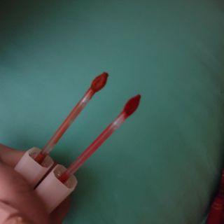 [블랙루즈]하프앤하프틴트 10종 中 택1+랜덤1 — 5점을 준 리뷰어가 2021년 2월 올린 사용 사진