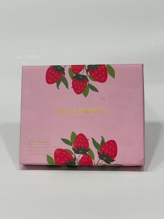 연말/새해선물 딸기 초콜릿 종착역, 건딸기가 상큼하게 씹히는 카카올라 딸기생초콜릿 — 4.5점을 준 리뷰어가 2021년 10월 올린 사용 사진