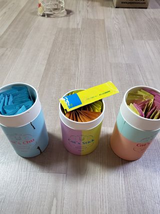 페페로니 맛있는 스틱 - 무항생제 닭고기 15개 + 원양선 참치 15개 — 5점을 준 리뷰어가 2021년 8월 올린 사용 사진