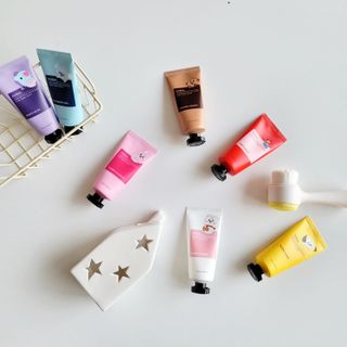 쿤달 BT21 시어버터 앤 마카다미아 퓨어 핸드크림 50ml 7구 기프트 세트 — 4.5점을 준 리뷰어가 2021년 3월 올린 사용 사진
