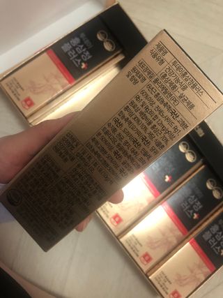 서울약사신협_투데이홍삼정플러스스틱_10g x 60포 — 5점을 준 리뷰어가 2021년 7월 올린 사용 사진