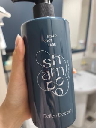 세렌닥터 스칼프 루트 케어 샴푸 — 5점을 준 리뷰어가 2022년 11월 올린 사용 사진