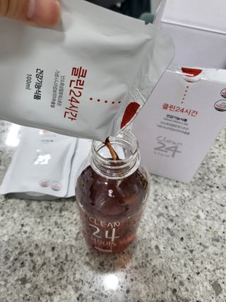 클린24시간 1BOX(5포) + 전용보틀(500ml) — 5점을 준 리뷰어가 2022년 12월 올린 사용 사진