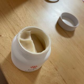 AYU25[아유트웬티파이브]다마스크로즈워터 베이스 천연 수분 촉촉 크림 — 3.5점을 준 리뷰어가 2021년 4월 올린 사용 사진