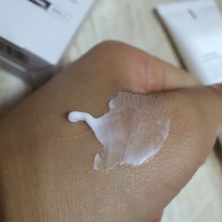 이지듀 RX 센시티브 베리어 카밍크림 — 5점을 준 리뷰어가 2021년 6월 올린 사용 사진
