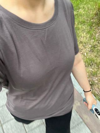아르보노브라 아르보노 10color 데일리 반팔 노브라티 — 4점을 준 리뷰어가 2022년 5월 올린 사용 사진