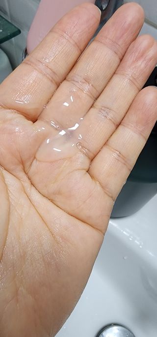 르핸스 퍼포밍 5 샴푸 비반트 포렛/베티버 포그 — 5점을 준 리뷰어가 2022년 12월 올린 사용 사진
