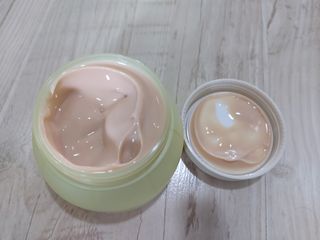 카오리온코스메틱스 사카로미세스와 시카의 만남        릴리피 릴렉싱 크림 진정한 탄력을 경험해보세요 — 5점을 준 리뷰어가 2021년 8월 올린 사용 사진