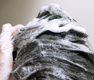 아므 스칼프 릴렉싱 샴푸 — 5점을 준 리뷰어가 2021년 5월 올린 사용 사진