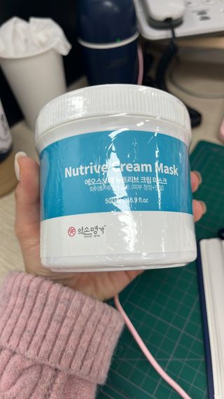 약손명가코스메틱 에오스보떼 뉴트리브 크림 마스크 솔트 500ml — 5점을 준 리뷰어가 2022년 1월 올린 사용 사진