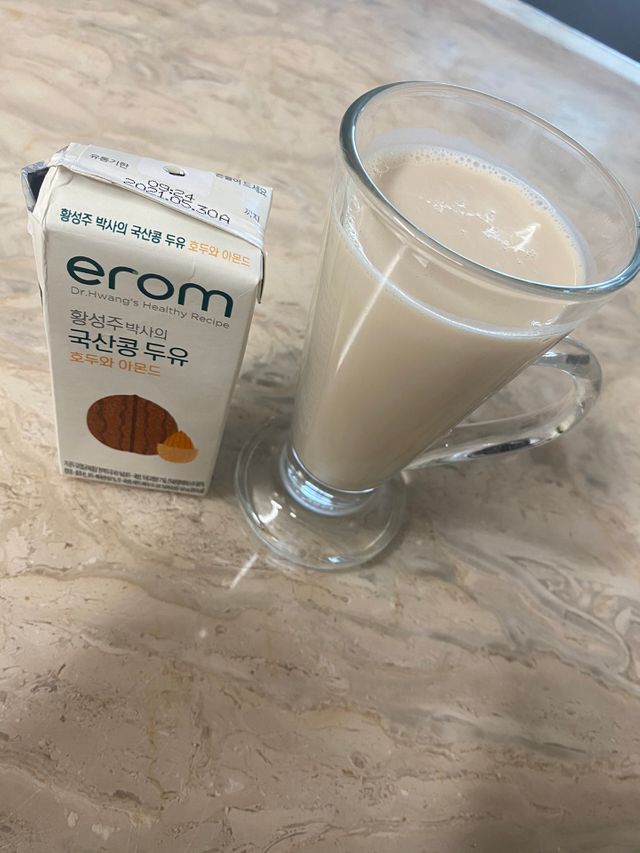 erom 황성주박사의 국산콩 두유 호두와 아몬드 리뷰 사진